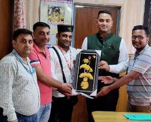 Beas Press Welfare Association honored SDM Sankalp Gautam