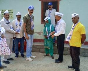 Aam Aadmi Party's public relations campaign is getting full support