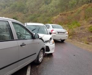 Two vehicles collided head-on, no casualties