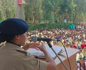 DSP Geetanjali Thakur made students aware of drugs
