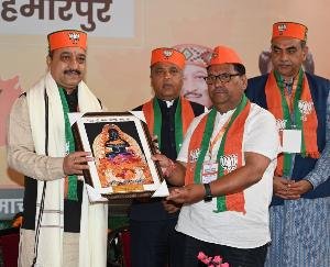 BJP governments made plans keeping in mind the poor: Khanna