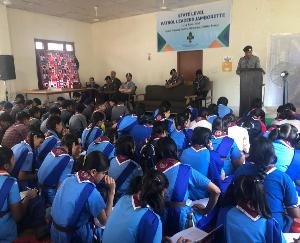 The information being given about the basic principles of scouting by the petrol method