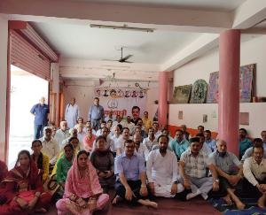 workers united in the meeting and resolved to win the assembly elections.