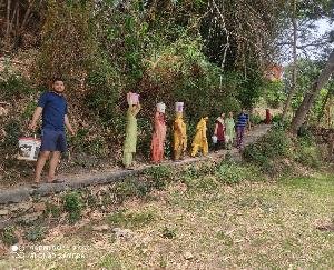 The residents of Parnu and Kanoh yearn for every drop of water.