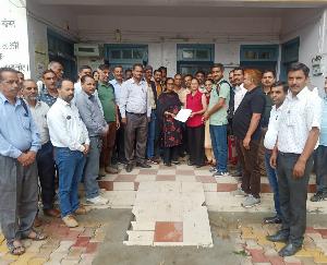 Jal Parishad Cadre Employees-Officers Federation submitted memorandum to BDO