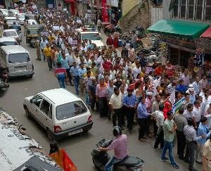 Employees roared in Solan regarding restoration of old pension
