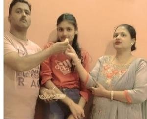Sanvi of Sujanpur school got 472 marks in 12th