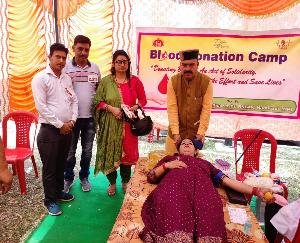 birth anniversary of Late Raja Virbhadra Singh, Block Congress Badsar organized a blood donation camp