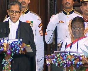 Draupadi Murmu takes oath as the 15th President of the country