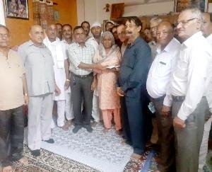 Police Pensioners Association started the process of paying last respects on the death of police pensioners