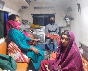 The screams of the child resonated in the 108 ambulance