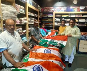 Khadi stores set up to meet the demand of tricolor
