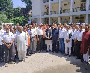 Jairam Sarkar-Ghanshyam solving the problems of pensioners and employees