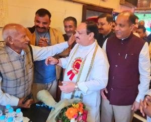 JP Nadda reached Thakur sweet shop to drink tea, remembered college days