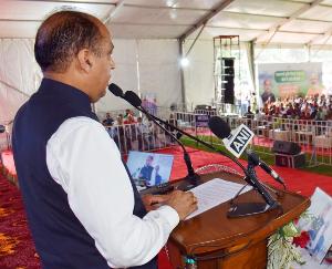 Kullu: The Chief Minister presided over the State Level Beneficiary Interaction Program of Chief Minister Grihini Suvidha Yojna.