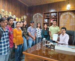 Cadets of NCC Air Wing Kullu sent a memorandum to the Director of Higher Education through the principal