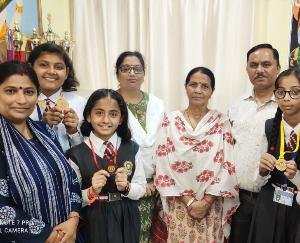 Girls of BL School won the shot put and chess in Anjar-14 district level sports competition
