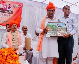 Congress considered the people of Scheduled Castes only vote bank, BJP gave due respect