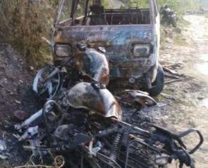 Kullu: One van and two bikes caught fire, mischievous elements carried out the incident