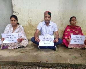 NAP councilors staged a sit-in to start the Animal Birth Control Center