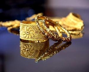 Fall in gold and silver prices