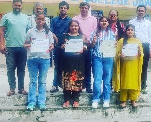 Jwali: Kirti illuminated the name of the college by winning a bronze medal in Taekwondo