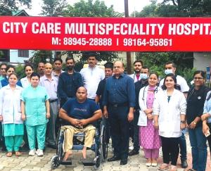 Kangra: Social worker Neeraj Thakur gave automatic wheelchair to the needy