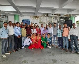 Kangra: Artists of Public Relations Department made people aware on Tuberculosis in Joint Bhawan Kangra