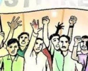 Patwarkhana of Kangra remained closed due to statewide agitation