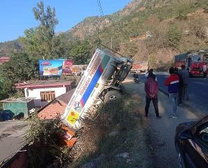 Truck collided with tanker, truck driver absconded