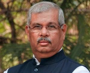 The Governor congratulated the people of the state on the eve of Christmas