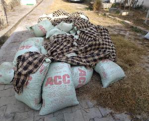 Police caught 50 sacks of government cement in Kamlah