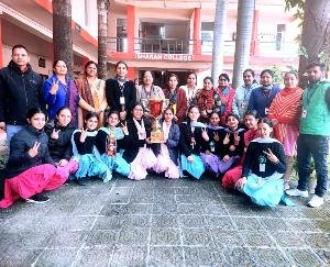  Sharan College won the overall trophy in Minerva College