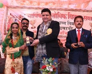 Khaniyara and Sidwabari schools celebrated annual prize distribution ceremony