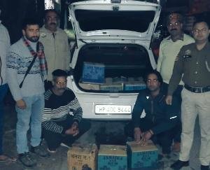 Police recovered 11 boxes of illegal liquor from the car in blockade, case registered