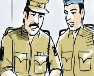 Police caught 9 bottles of country liquor in Dadasiba