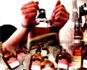  8 bottles of illegal liquor caught in Sarad Mangli Dhaba