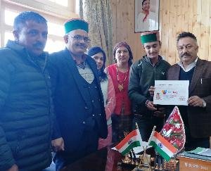  Education Minister launched 'Him Text' app