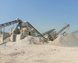 Indora: Farmers protesting against installation of crushers in Mand, said - due to crushers the water level of the area decreased