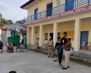 Jaswan-Paragpur: Students of Seul School were taught the tricks to deal with the disaster