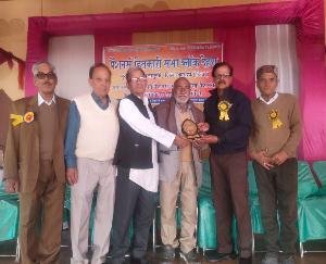 Pensioners benefitted by the Block Dehra honored pensioners