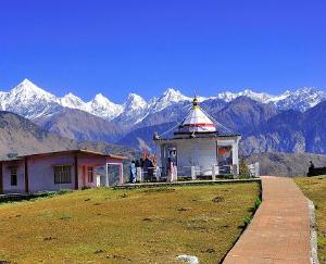 Mother -Nanda- Devi's- temple- is -in- Almora,- she- gives- darshan- to- the -devotees- in- their- dreams!