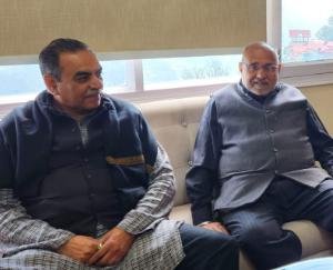 State incharge Khanna and co-incharge Tandon reached BJP headquarters