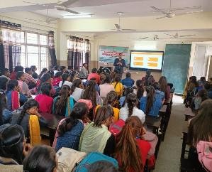 Kangra: Lecture organized at Matair College