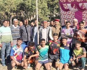 Jwalamukhi: Ravindra Singh Ravi awarded winner Kabaddi player in Surani