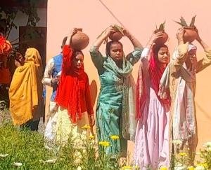  Kangra: Seven-day Shrimad Bhagwat Mahapuran Katha begins in Zamanabad