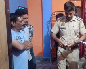 Fatehpur: Police arrested hotel owner and two employees on charges of prostitution
