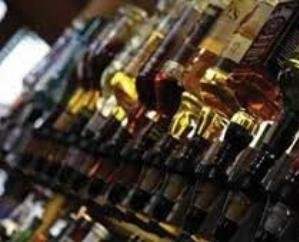 Jwalamukhi: 5 bottles of country liquor recovered from shopkeeper in Rajol