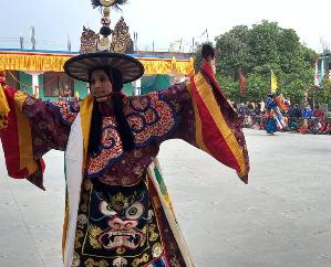 Lama- performs -this- dance- to -ward- off -evil -spirits