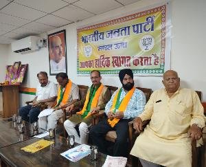 Una: Transfer industry running in Sukhu government: Satti